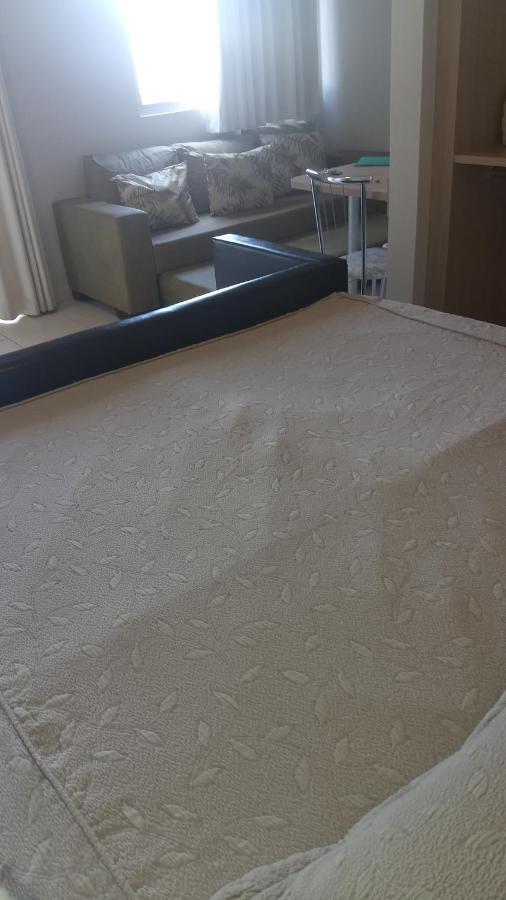 Golden Dolphin Express 5Pessoas Mais 1 Crianca Ate 5 Anos Com Toalhas E Roupas De Cama,Lencois, Travesseiros E Fronhas E 3 Parques Aquaticos Termais Limpeza Impostos E Taxas Ja Incluso Caldas Novas Værelse billede
